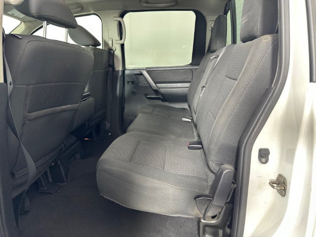 2012 Nissan Titan SV