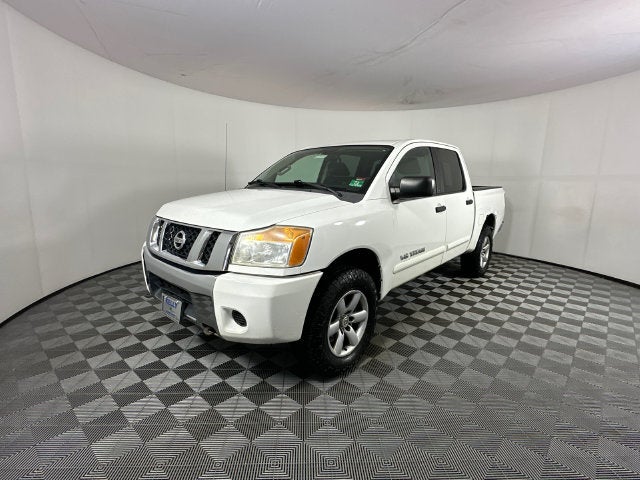 2012 Nissan Titan SV