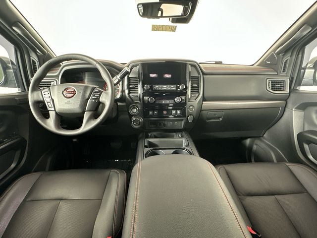 2023 Nissan Titan PRO-4X Convenience Package