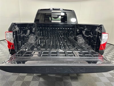 2021 Nissan Titan SV Convenience Package