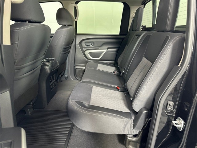 2021 Nissan Titan SV Convenience Package