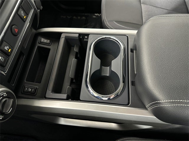 2021 Nissan Titan SV Convenience Package