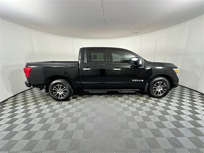 2021 Nissan Titan SV Convenience Package