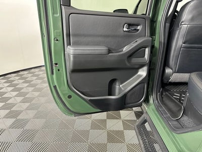 2022 Nissan Frontier PRO-4X Premium Package