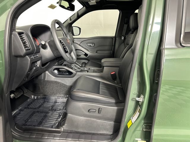 2022 Nissan Frontier PRO-4X Premium Package