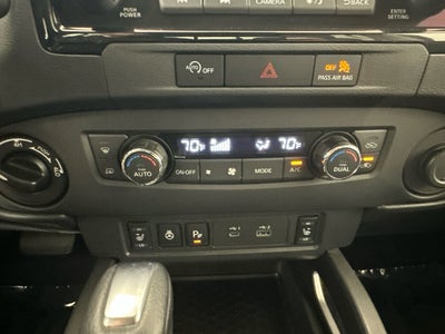 2024 Nissan Frontier SV Convenience & Technology Package