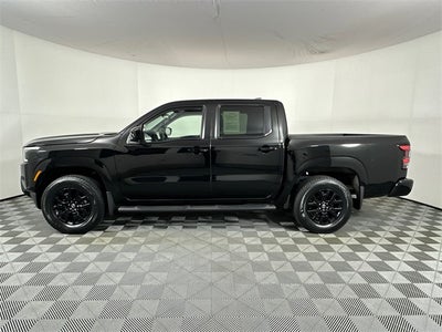 2023 Nissan Frontier SV Midnight Edition & Technology Package