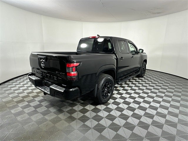 2023 Nissan Frontier SV Midnight Edition & Technology Package