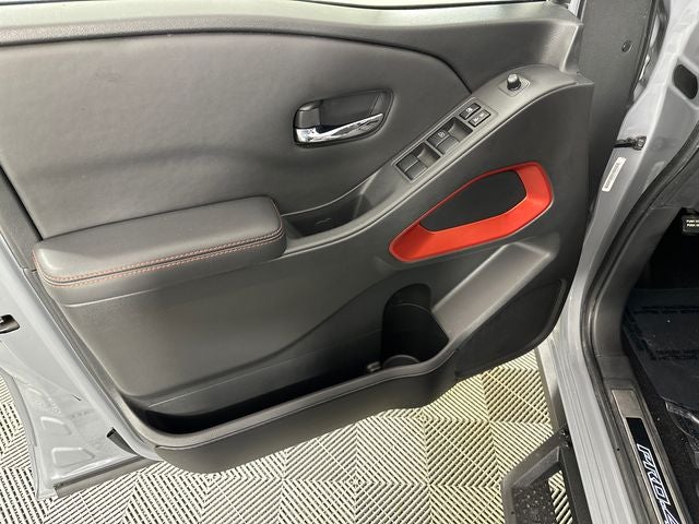 2023 Nissan Frontier PRO-4X Convenience & Technology Package