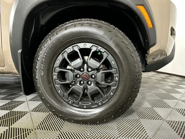 2023 Nissan Frontier PRO-4X Convenience, Premium & Technology Package