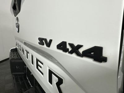 2023 Nissan Frontier SV Midnight Edition & Technology Package