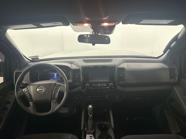 2023 Nissan Frontier SV Midnight Edition & Technology Package