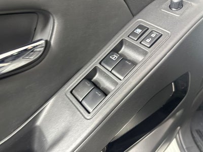 2023 Nissan Frontier SV Midnight Edition & Technology Package