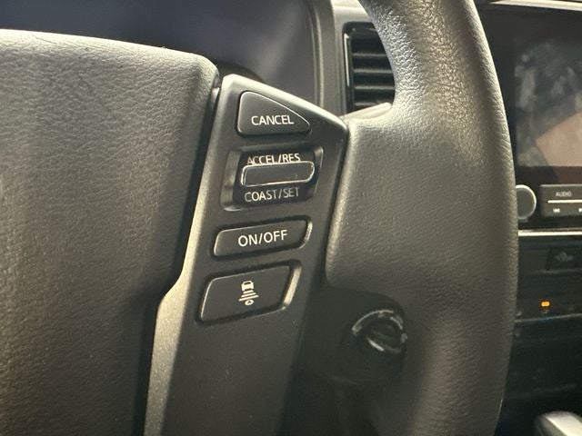 2023 Nissan Frontier SV Midnight Edition & Technology Package