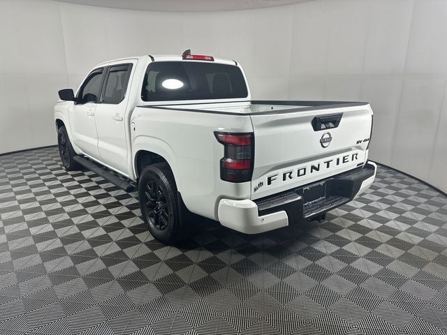 2023 Nissan Frontier SV Midnight Edition & Technology Package