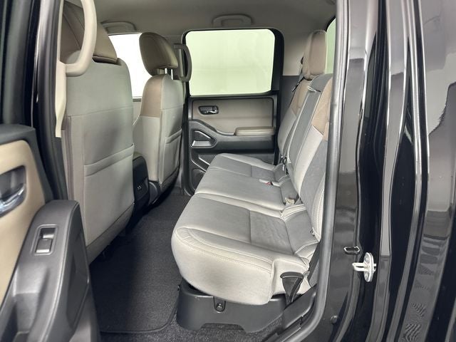 2022 Nissan Frontier SV Technology Package