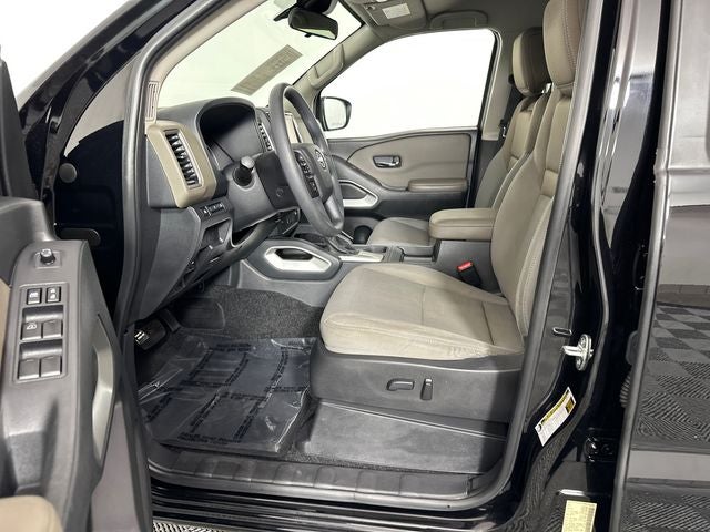 2022 Nissan Frontier SV Technology Package