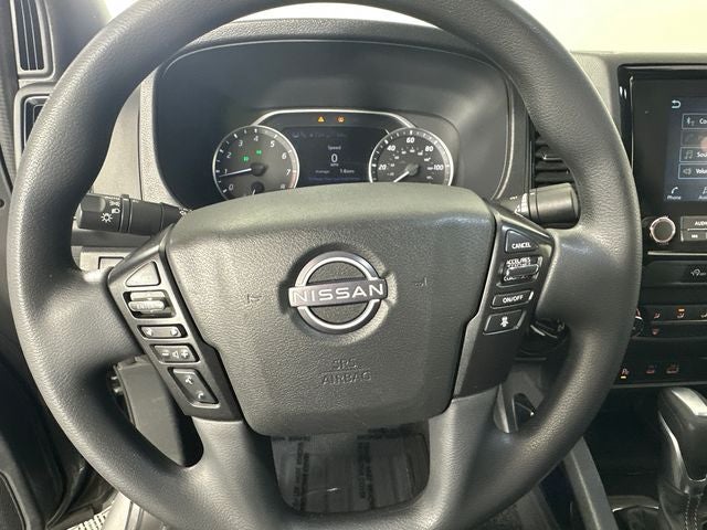 2023 Nissan Frontier SV Midnight Edition & Technology Package