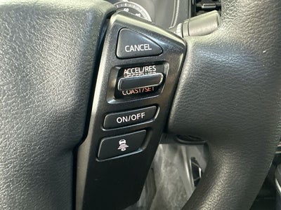 2023 Nissan Frontier SV Midnight Edition & Technology Package