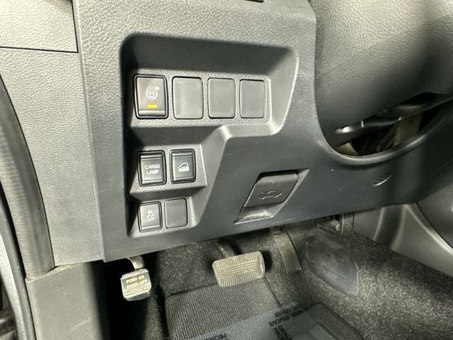 2023 Nissan Frontier SV Midnight Edition & Technology Package