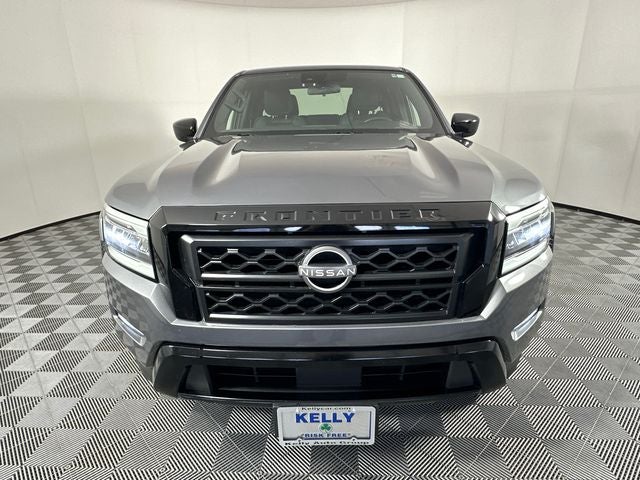 2023 Nissan Frontier SV Midnight Edition & Technology Package