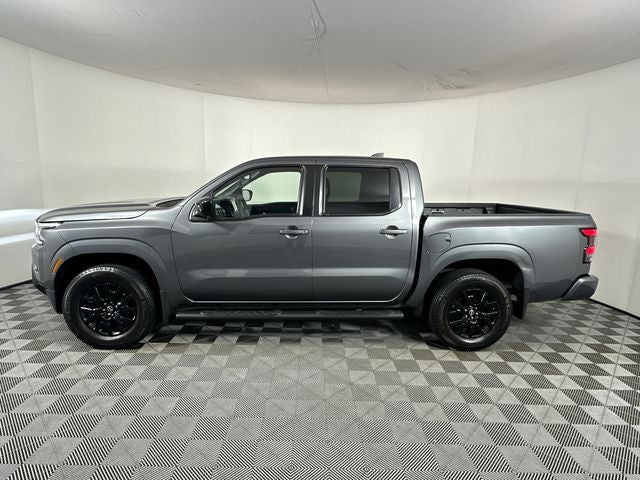 2023 Nissan Frontier SV Midnight Edition & Technology Package
