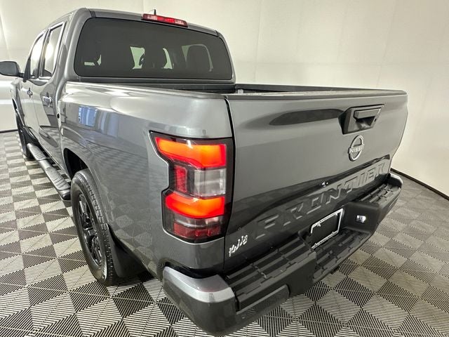 2023 Nissan Frontier SV Midnight Edition & Technology Package