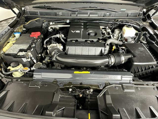 2023 Nissan Frontier SV Midnight Edition & Technology Package