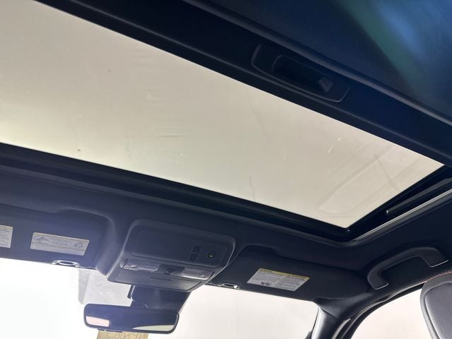 2023 Nissan Frontier PRO-4X Convenience, Premium & Technology Package