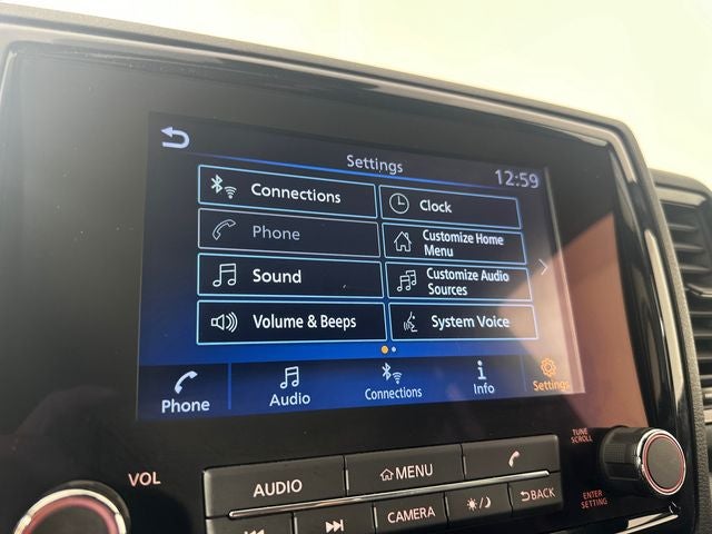 2023 Nissan Frontier SV Midnight Edition & Technology Package