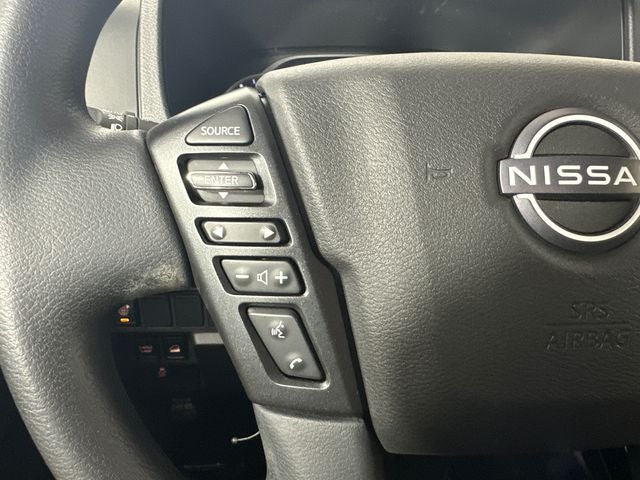 2023 Nissan Frontier SV Midnight Edition & Technology Package