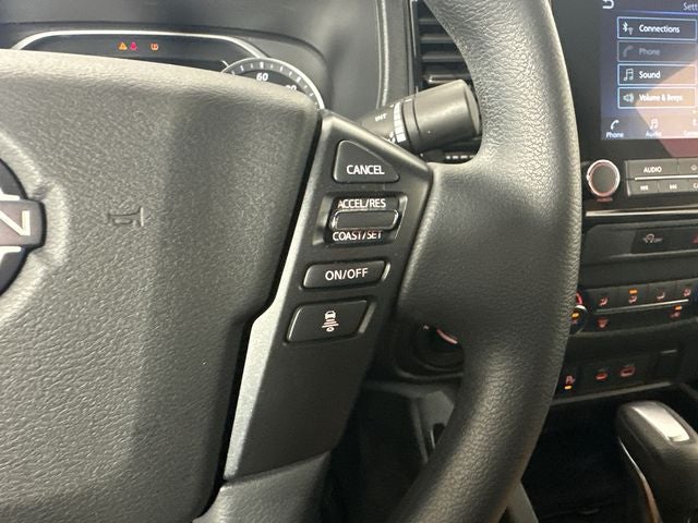 2023 Nissan Frontier SV Midnight Edition & Technology Package