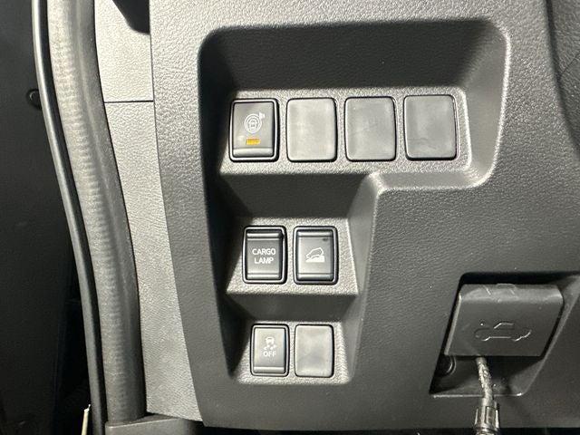 2023 Nissan Frontier SV Midnight Edition & Technology Package
