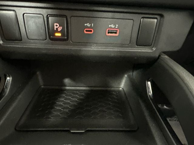 2023 Nissan Frontier SV Midnight Edition & Technology Package