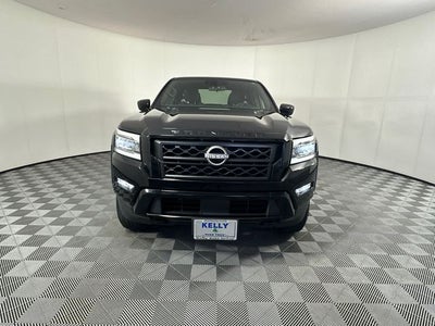 2023 Nissan Frontier SV Midnight Edition & Technology Package