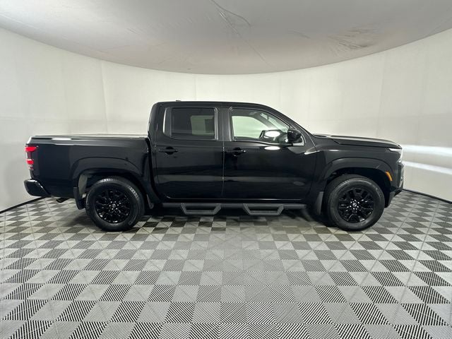 2023 Nissan Frontier SV Midnight Edition & Technology Package