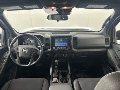 2023 Nissan Frontier SV Midnight Edition & Technology Package