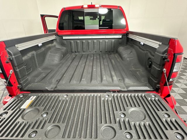2023 Nissan Frontier SV Convenience & Technology Package