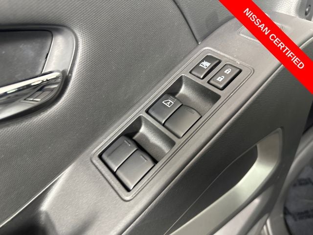 2024 Nissan Frontier SV Technology Package