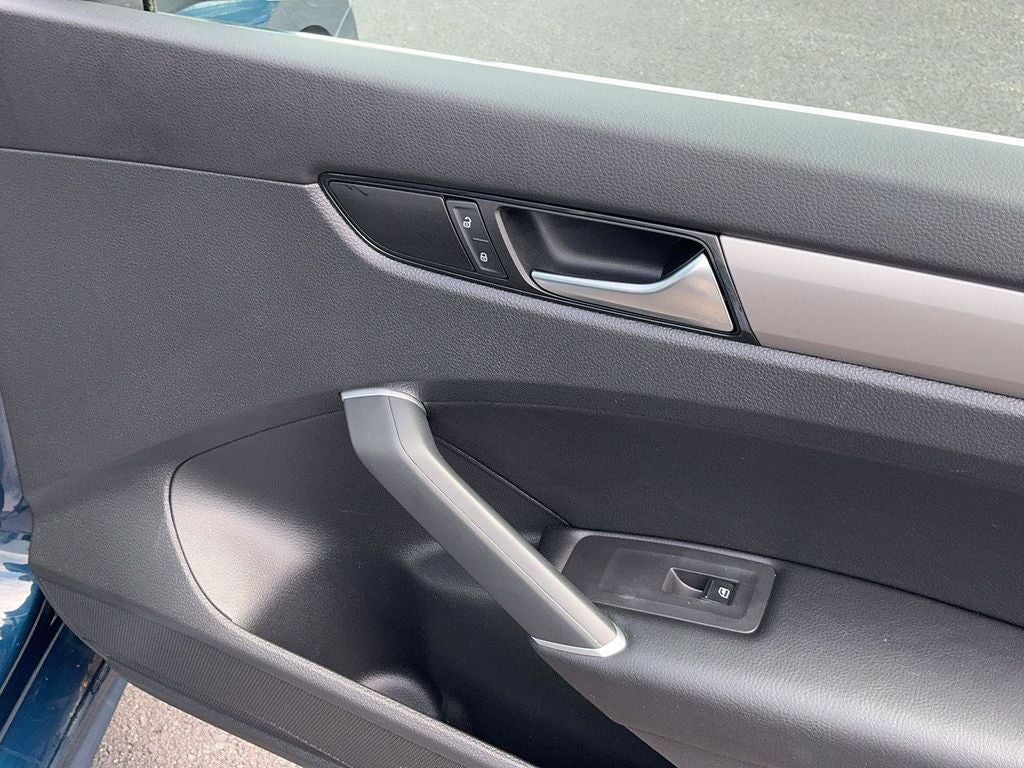 2020 Volkswagen Passat 2.0T SE