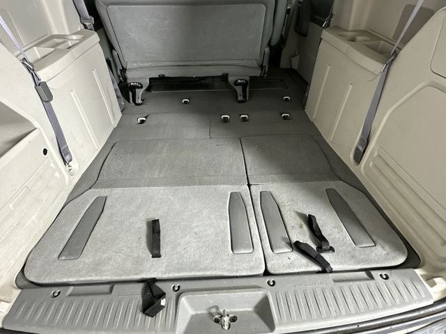 2008 Chrysler Town & Country LX