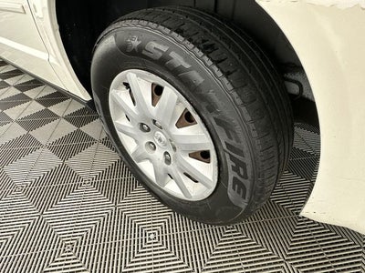 2008 Chrysler Town & Country LX