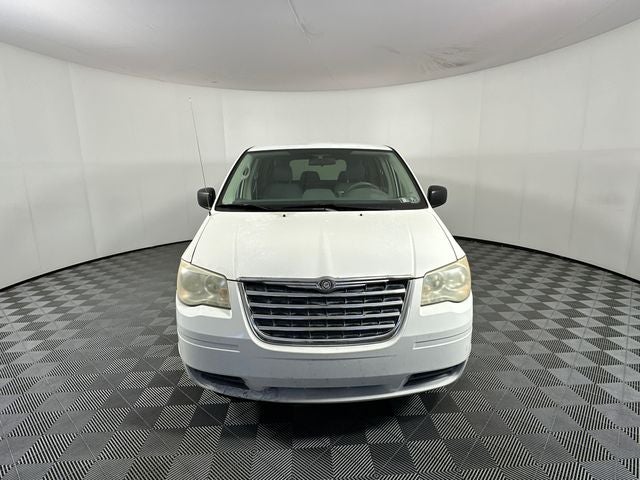 2008 Chrysler Town & Country LX