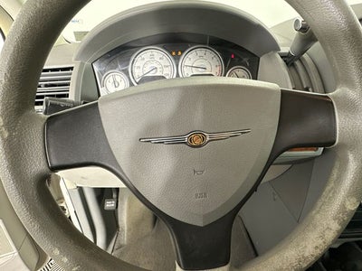 2008 Chrysler Town & Country LX