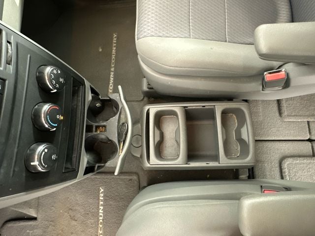 2008 Chrysler Town & Country LX
