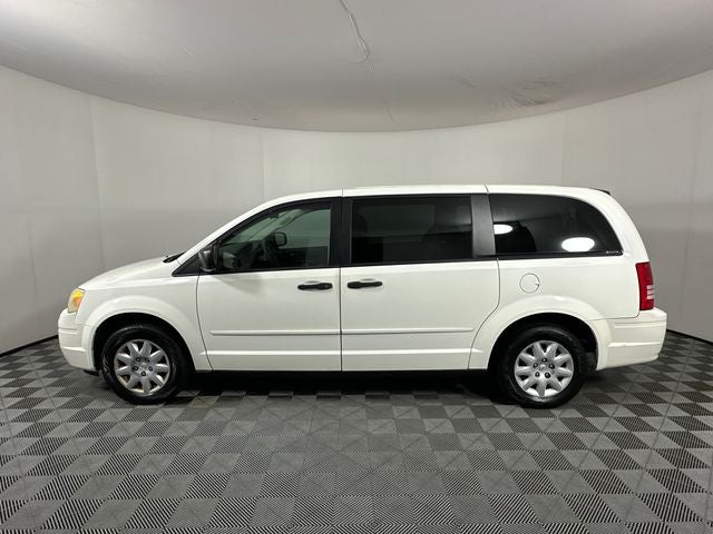 2008 Chrysler Town & Country LX