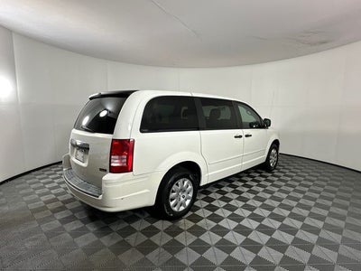 2008 Chrysler Town & Country LX