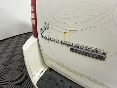2008 Chrysler Town & Country LX