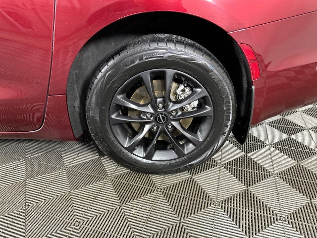 2020 Chrysler Pacifica Launch Edition