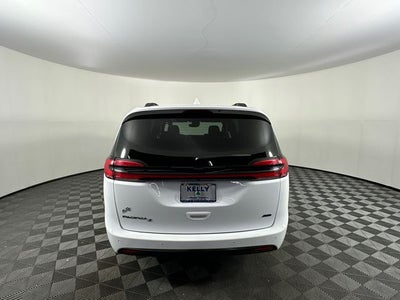 2021 Chrysler Pacifica Touring
